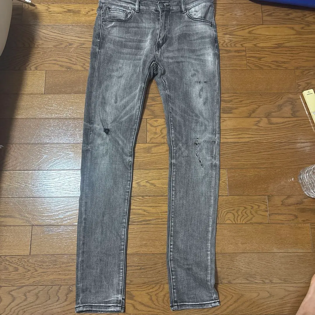 mnml 緊身牛仔褲 修身版 34 吋 的縮圖