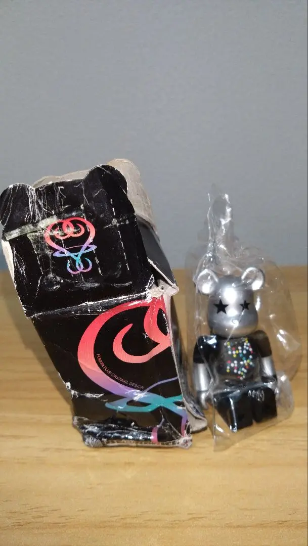 藤井フミヤ THANKSモデル 100% ベアブリック （BE@RBRICK） | べ