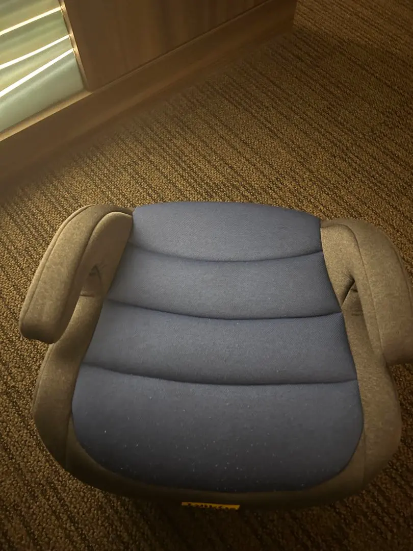 Jovikids 兒童安全座椅增高墊 海軍藍 的縮圖