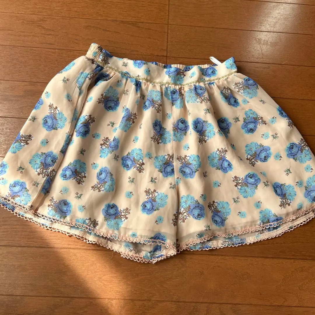 Thumbnail of Blue rose pattern, size M, skirt pants