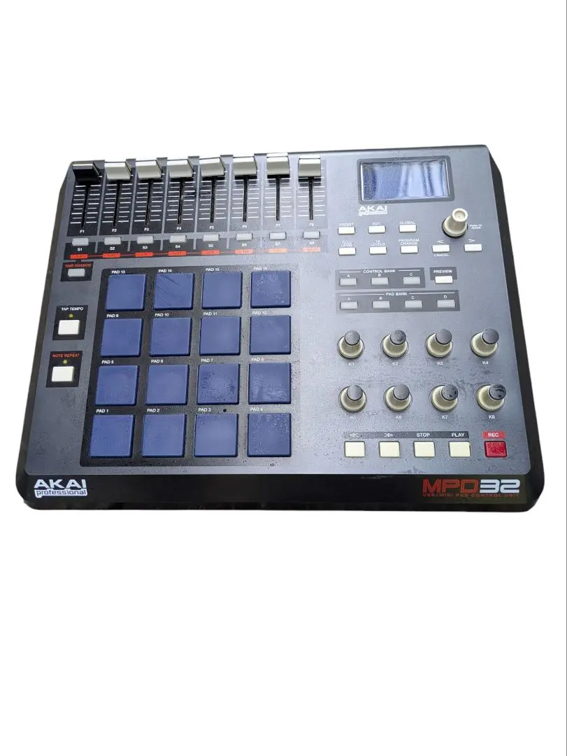 AKAI MPD32 MIDIパッド コントローラー Amazon | Akai Professional MIDIパッドコントローラ MPD32