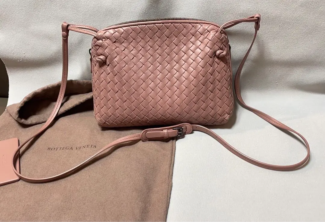 BOTTEGA VENETA ボッテガヴェネタ ショルダーバッグ イントレ