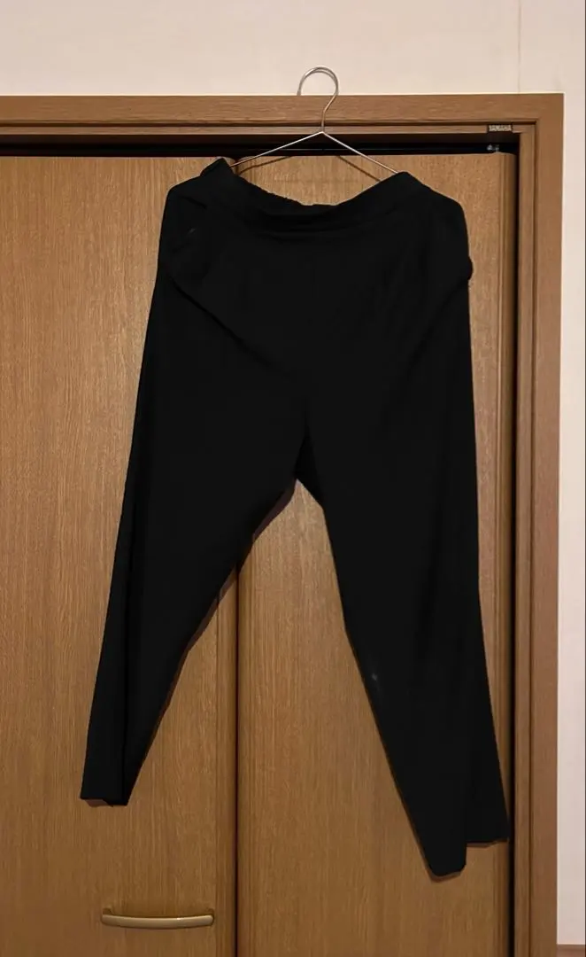 Thumbnail of Global Work Utsuku Silhouette Tapered Pants - Black