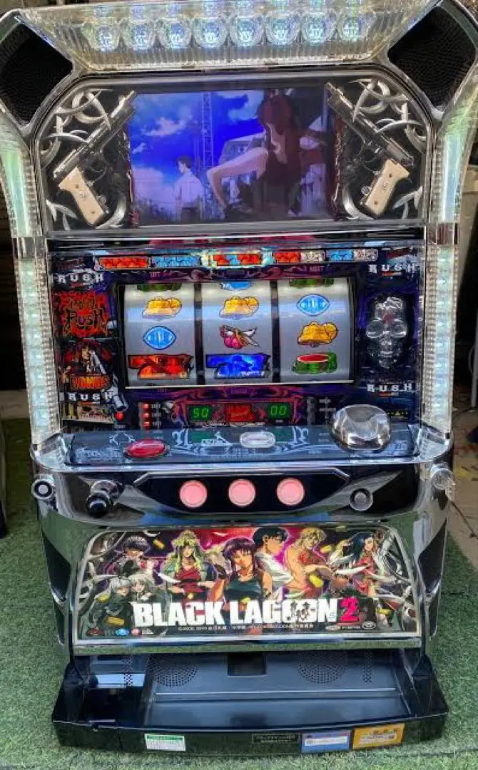 初代ブラックラグーン スロット実機 メダル不要機搭載 パチスロ 実機 ブラックラグーン 初代 BLACK LAGOON スパイキー