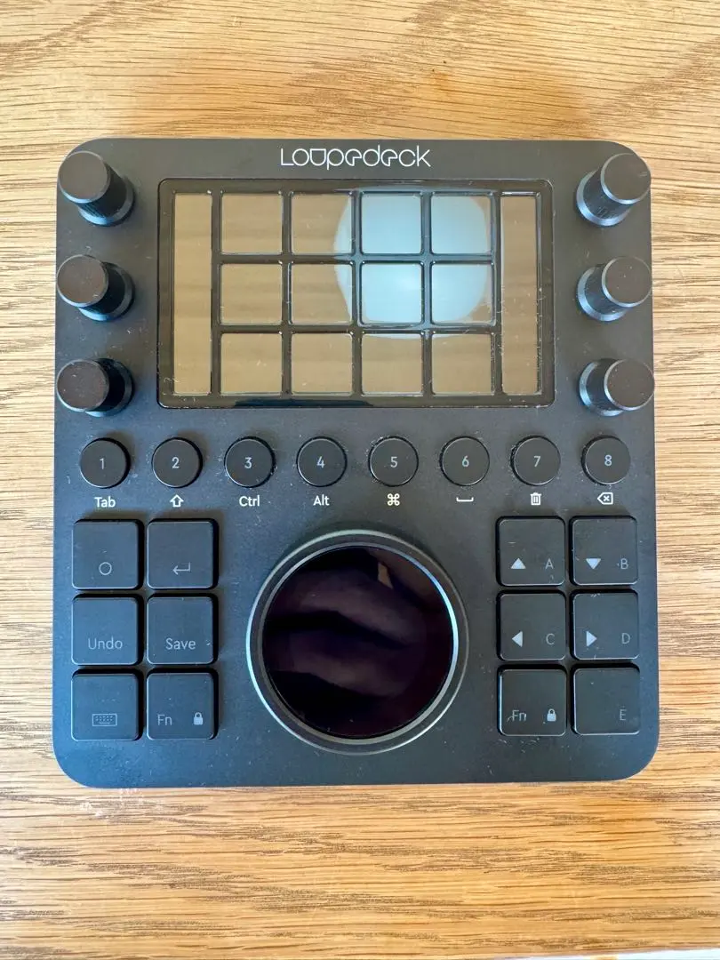 美品　Loupedeck CTループデック Loupedeck新製品情報、写真・映像編集コンソールLoupedeck CTを