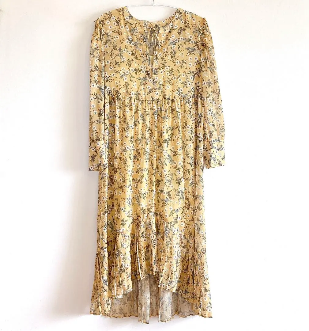 Thumbnail of SNIDEL - SNIDEL - Superb Condition - Floral Print Dress with Inner