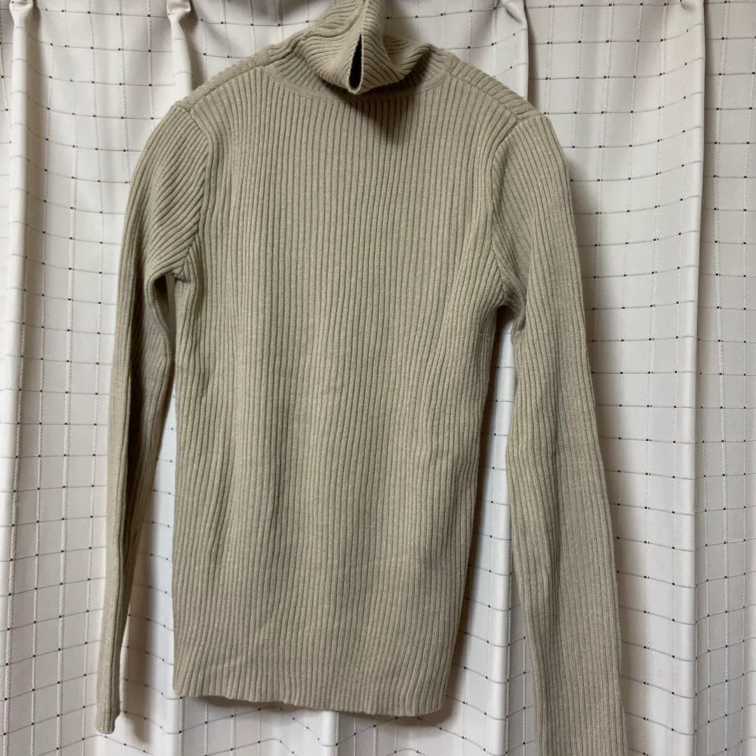 Thumbnail of Ribbed knit beige sweater, long sleeves, F size