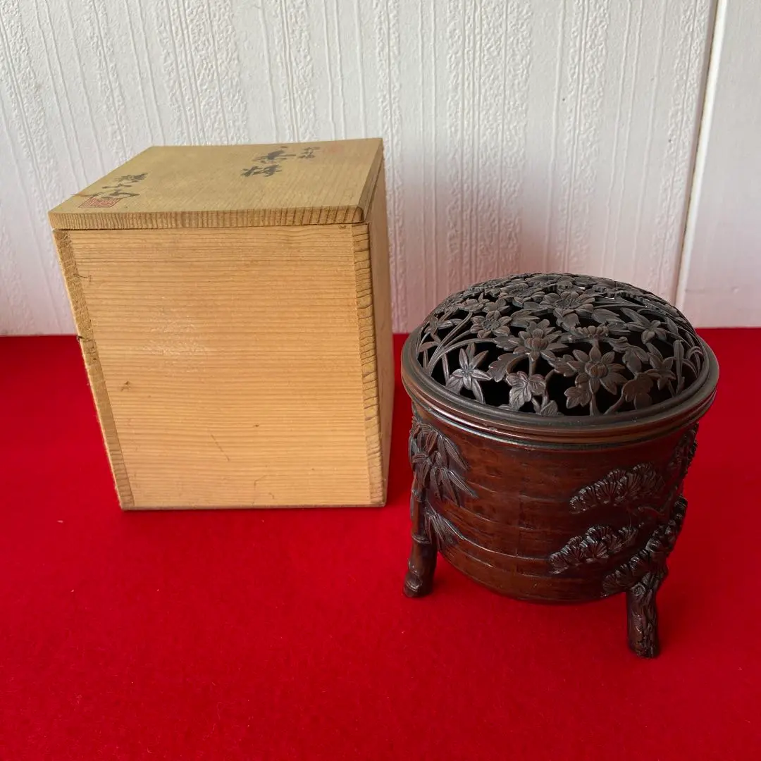 AH25 精山作 香炉 網目透かし蓋三足 松竹梅鳥図 鋳銅 高岡銅器 未使用共箱 高岡銅器 精山作 三足香炉 松竹梅 波模様 鳥の彫刻 茶道具 仏具
