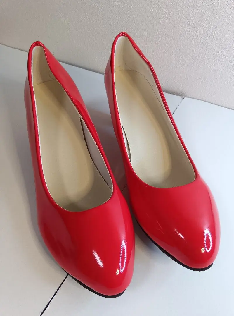 Thumbnail of New 25cm Red Pumps Mules Shiny Glossy Low Heel Sandals