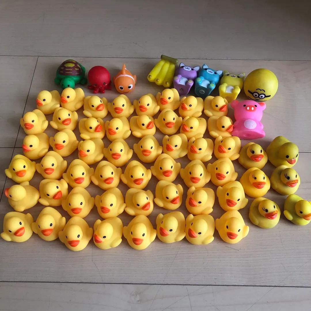 Thumbnail of Bath toys, rubber duck, educational