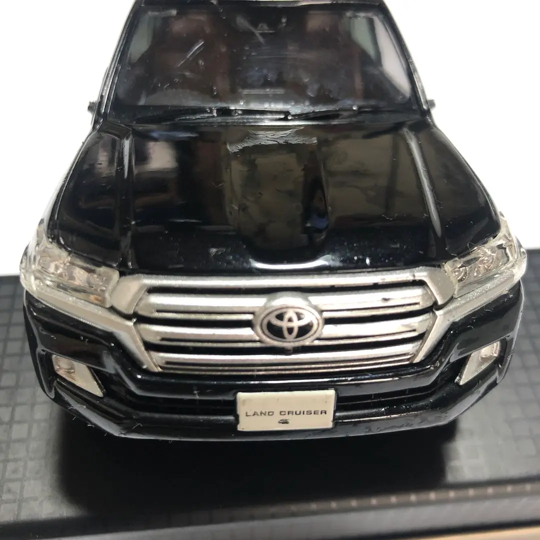 送料込み ランドクルーザー 200 ミニカー トヨタ 1/30 カラー
