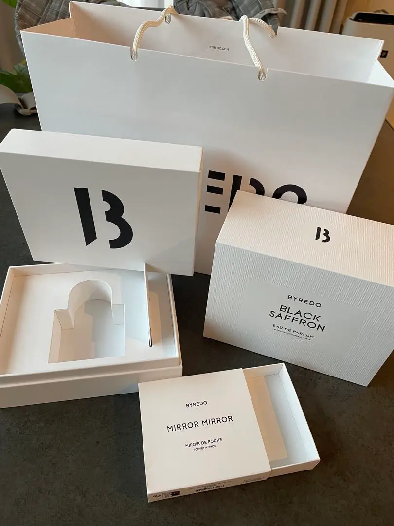 完売品！BYREDO バイレード ⭐︎ミラーミラー　鏡 新品未使用】完売品 BYREDO ミラーミラー ホワイト - メルカリ
