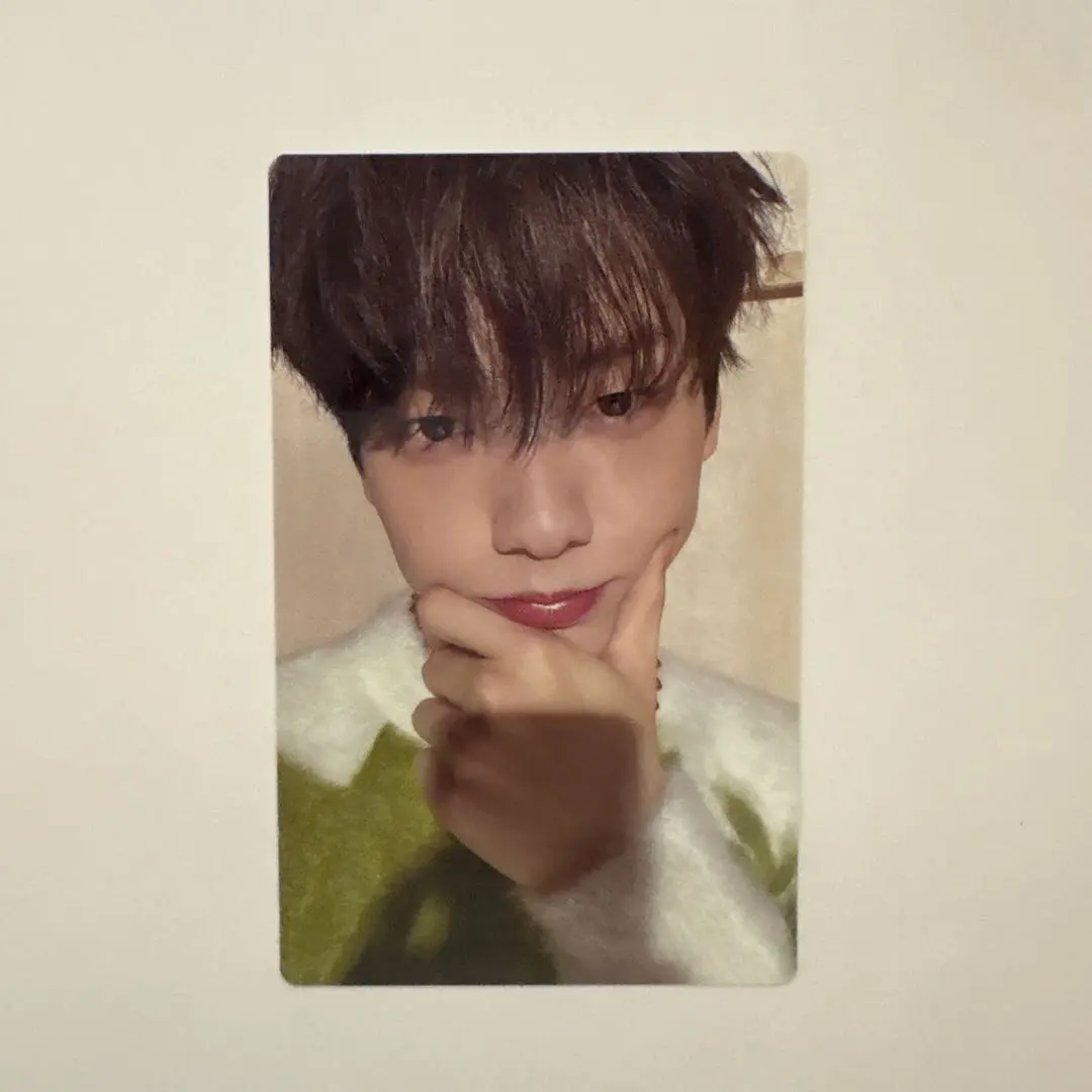 Thumbnail of TXT Soobin trading card
