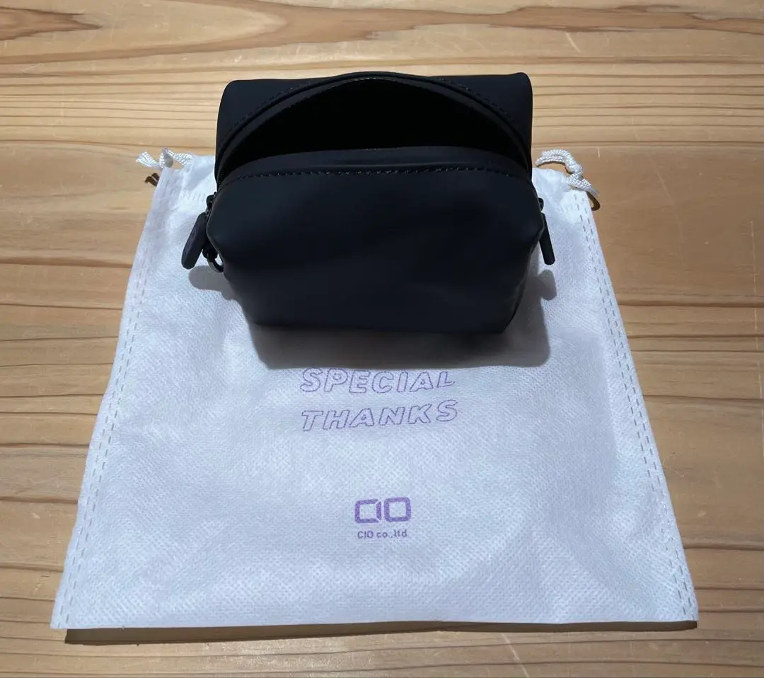 【匿名配送】 CIO パープル 充電 ケーブル ガジェット 非売品 ポーチ付 CIO パープル 福袋2025 | 株式会社CIO（シーアイオー）公式HP