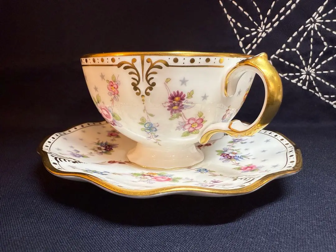 希少品★ ロイヤルクラウンダービー　ロイヤルアントワネット　花瓶　アンティーク ロイヤルクラウンダービー ロイヤルアントワネット ティーカップ