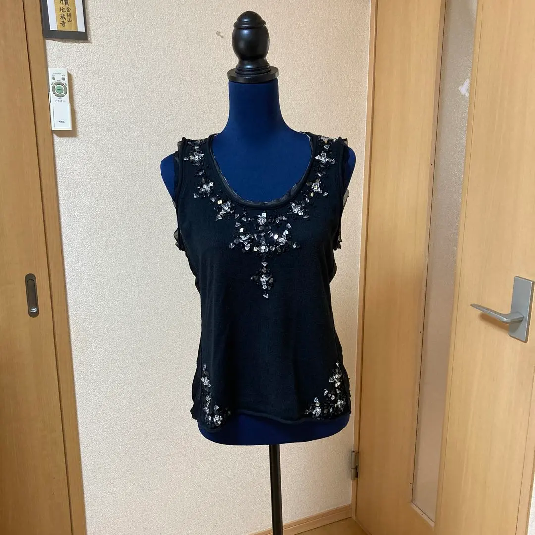 Thumbnail of Sleeveless top with beads, size 40