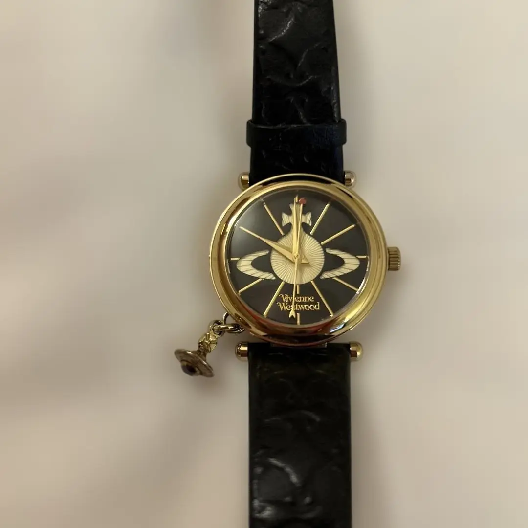 2025年最新】Vivienne Westwood 文字盤カラー：ゴールド 腕時計