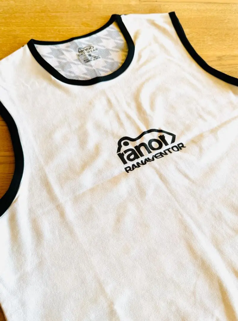 【新品未使用】ラナー(ranor) ノースリーブ 日本製　Sサイズ ranor ラナー / ノースリーブ バックメッシュ《LIGHTBEIGE》817