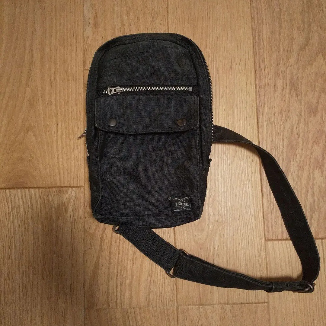 PORTER 黑色 肩背包 的縮圖