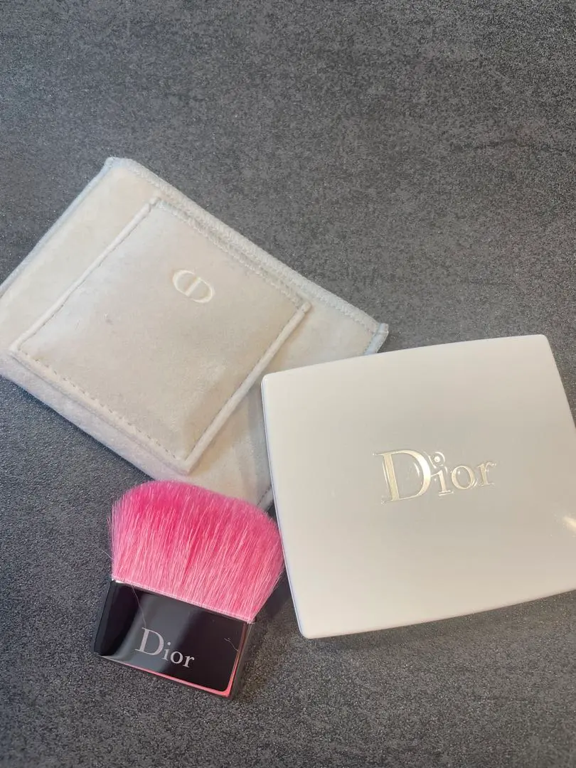 ディオール スノー ブラッシュ＆ブルーム パウダー 2種類セット♡新品未使用 試してみた】Dior スノー ブラッシュ＆ブルーム パウダーの