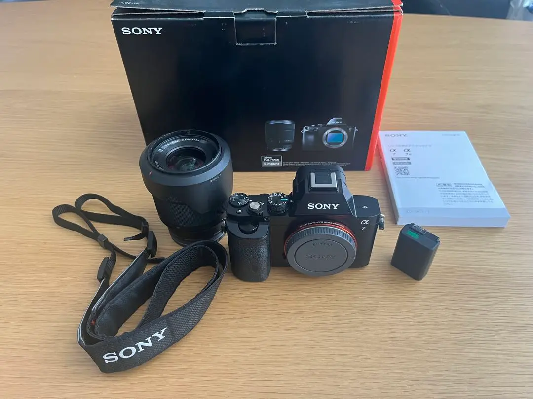 SONY デジタル一眼カメラ α7 ILCE-7 ショット数6,365枚 初代 SONY デジタル一眼カメラ α7 ILCE-7 ショット数6,365枚 初代