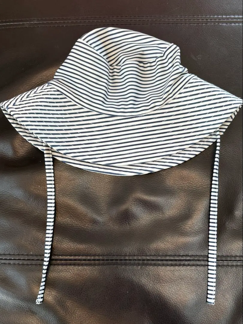 Thumbnail of H&M baby hat