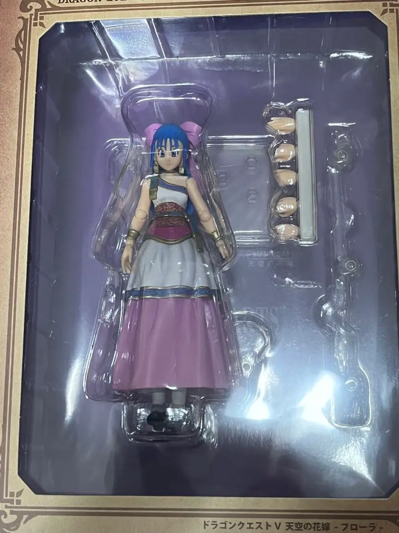 ドラゴンクエストV ブリングアーツ フィギュア Amazon.co.jp: ドラゴンクエストV 天空の花嫁 ブリングアーツ