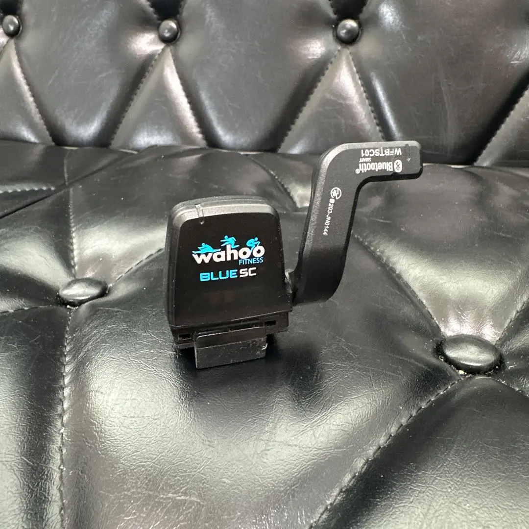 【美品】wahoo BLUE SC スピード&ケイデンス センサー ワフー Amazon | Wahoo Blue SCスピード/ケイデンスセンサー(iPhone