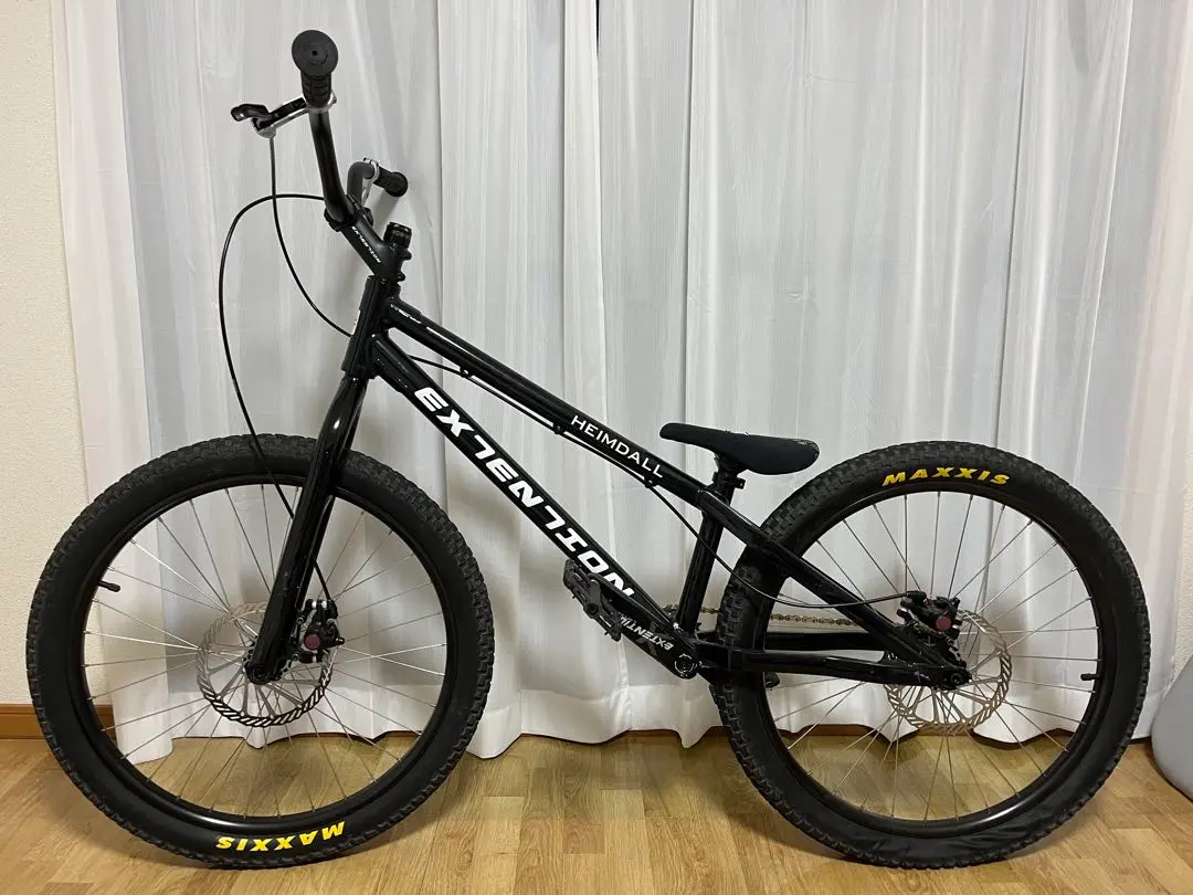 Kona cowan 26インチ ダートジャンプ　直接取引希望 Kona cowan 26インチ ダートジャンプ 直接取引希望 - メルカリ