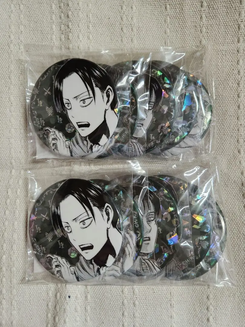 Thumbnail of Attack on Titan Levi Birthday Hologram Can Badge Anique
