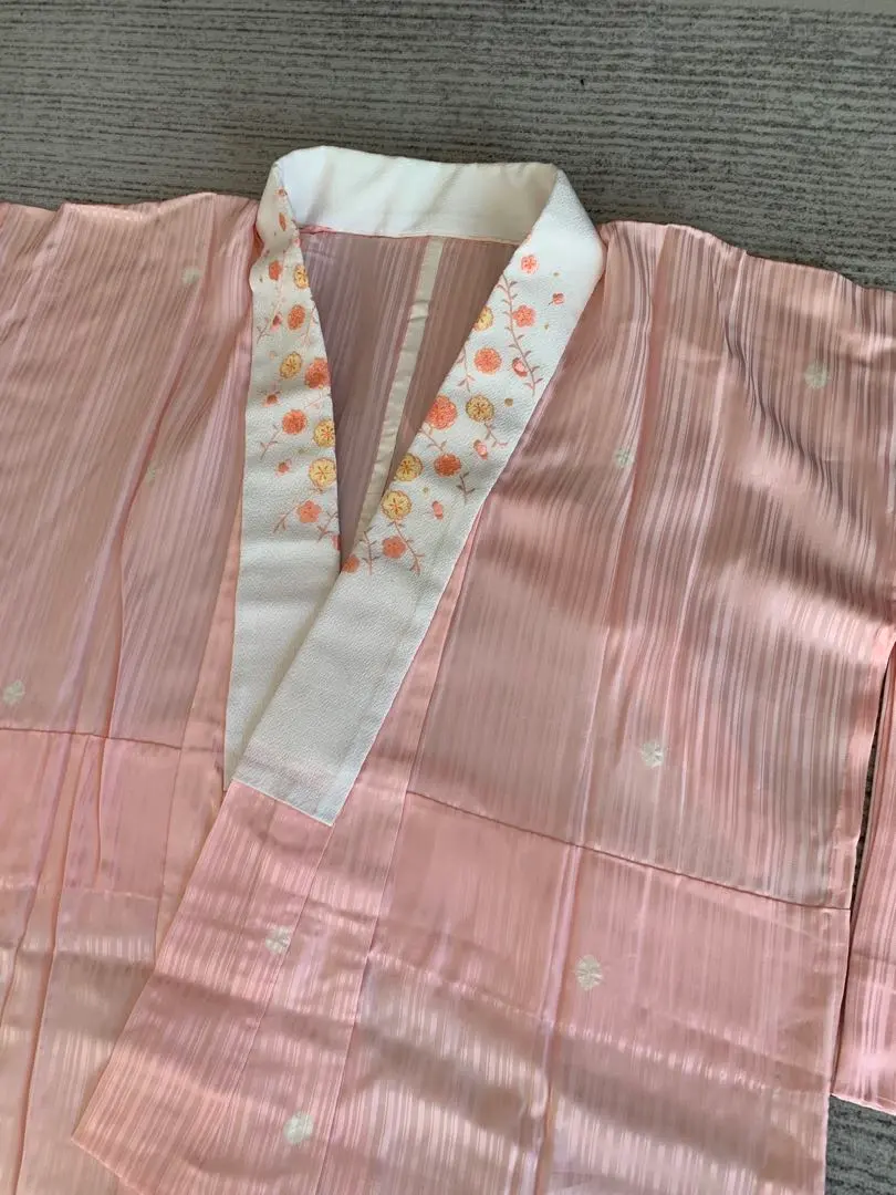 Thumbnail of Excellent condition, pink, silk, with shibori (tie-dye) details, long undergarment (nagajuban), with embroidered collar