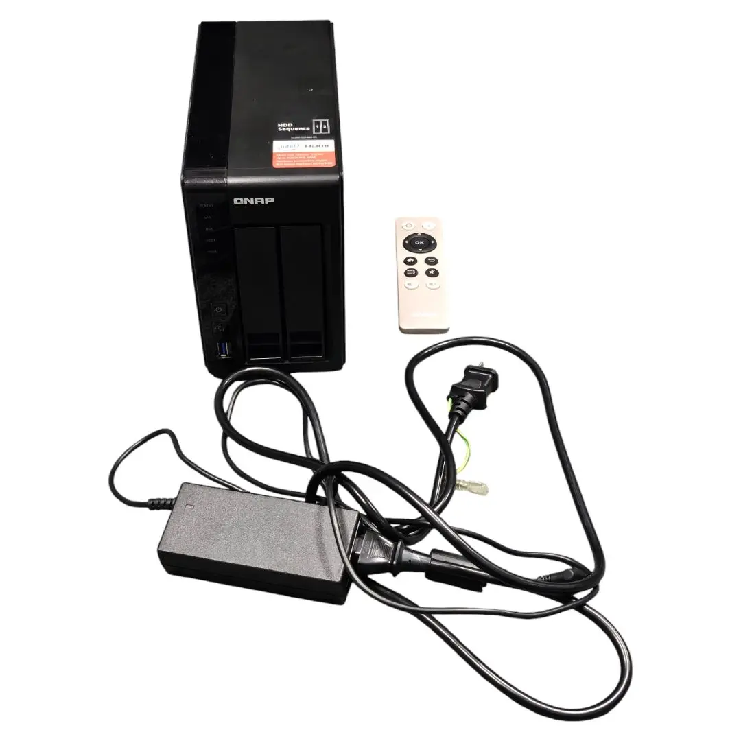 【ジャンク】QNAP TS-251+ メモリ8GB増設済み 2ベイ リモコン付属 ジャンク】QNAP TS-251+ メモリ8GB増設済み 2ベイ リモコン付属
