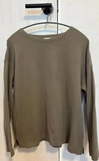 Thumbnail of Khaki, 100% cotton, long-sleeved cut-and-sew, One