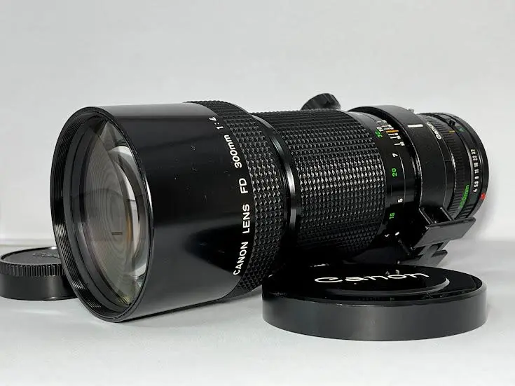 カメラレンズCanon EF-S 18-55mm F3.5-5.6 IS II 訳あり品】 キャノン Canon ZOOM LENS New FD 85-300mm F4.5