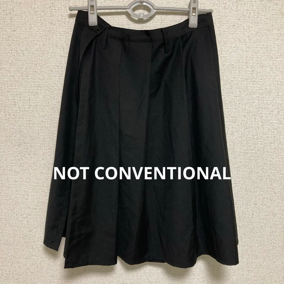 NOT CONVENTIONAL ブラック ドローストリング ギャザー スカート