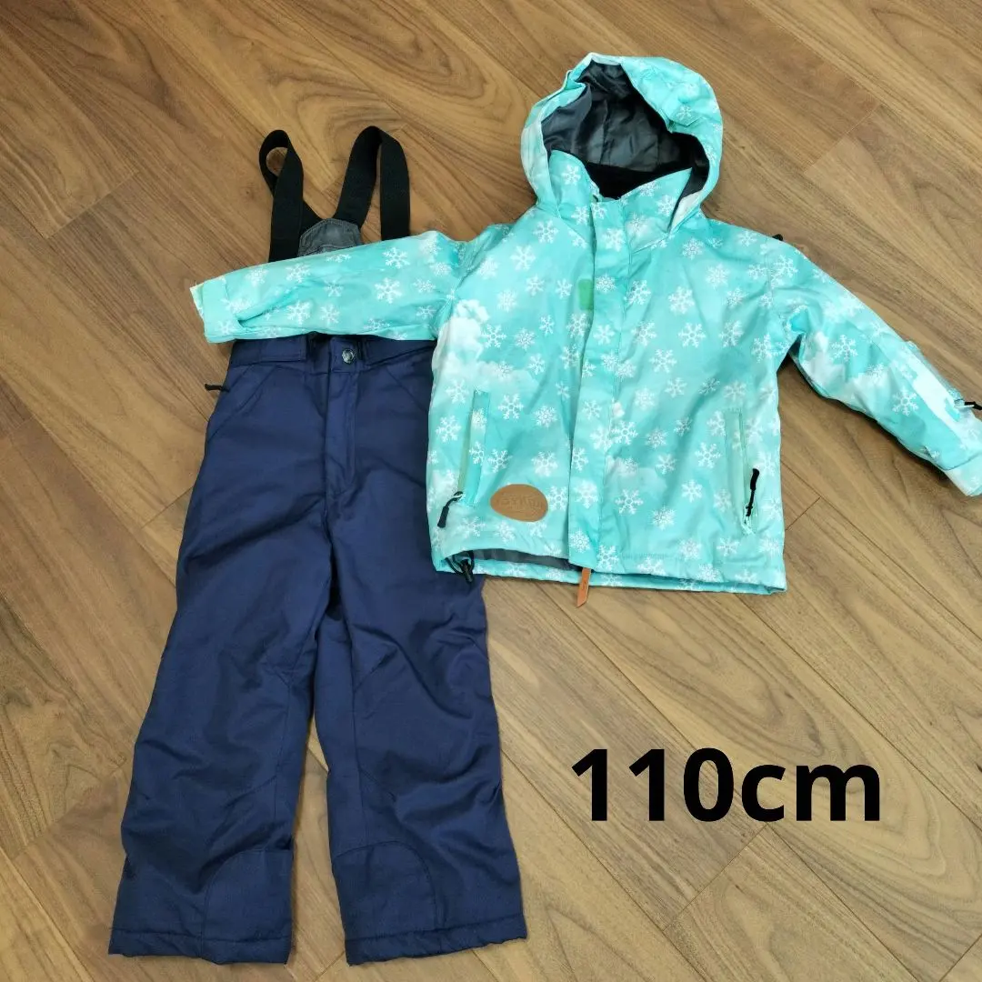 Thumbnail of 110cm Ski wear set (top and bottom)