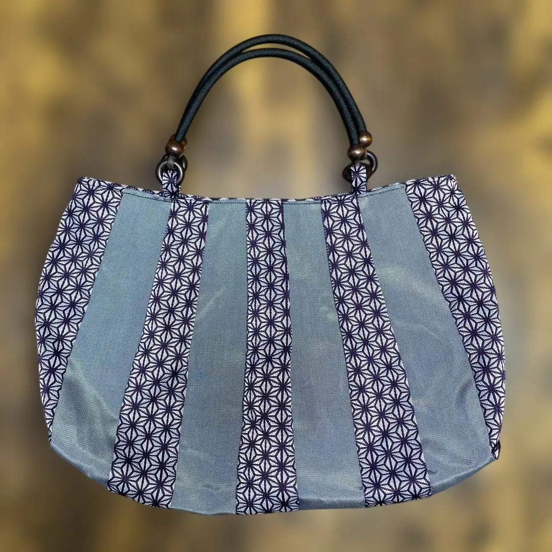 Thumbnail of Tatami mat edge floral stripe handbag