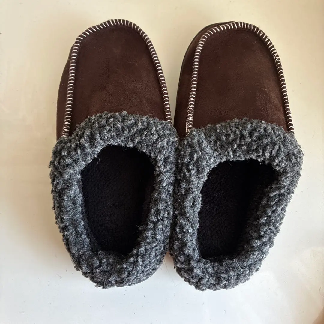 Thumbnail of Brown slippers with boa lining, 24.5cm