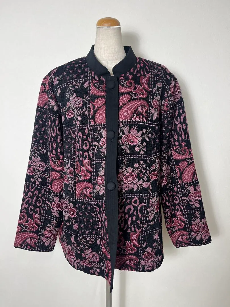 Thumbnail of J163 used Jacquard flower patterned turtleneck jacket