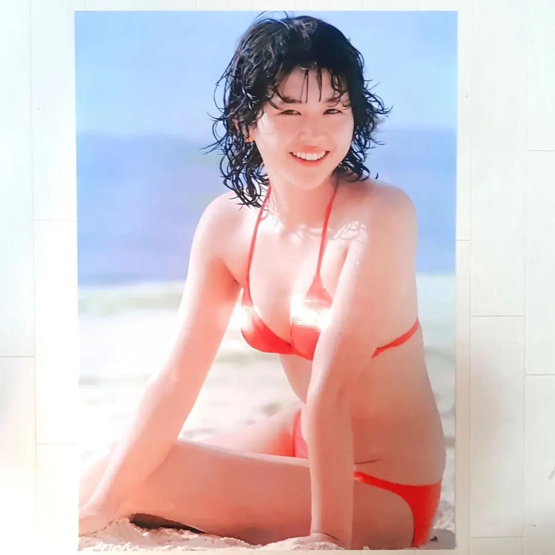 岩井由紀子ヘアヌード 2025年最新】小泉今日子 水着の人気アイテム - メルカリ