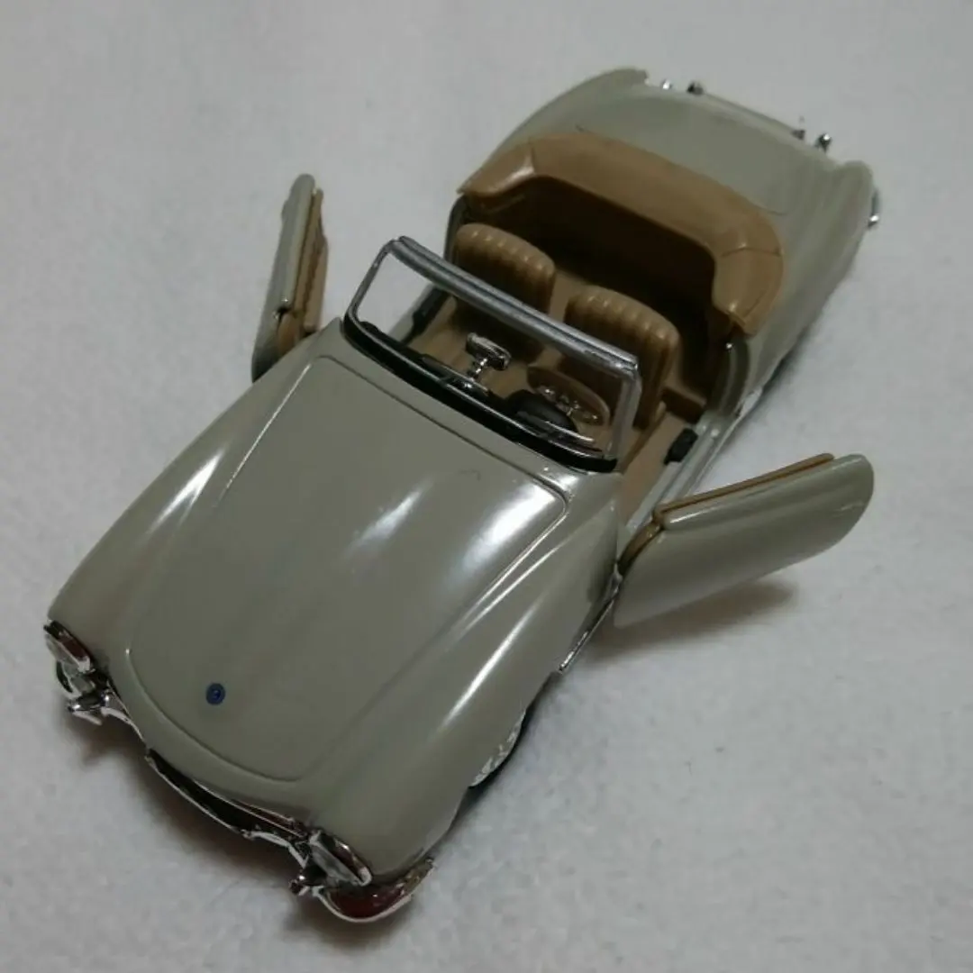 Thumbnail of Mercedes-Benz 190SL miniature car