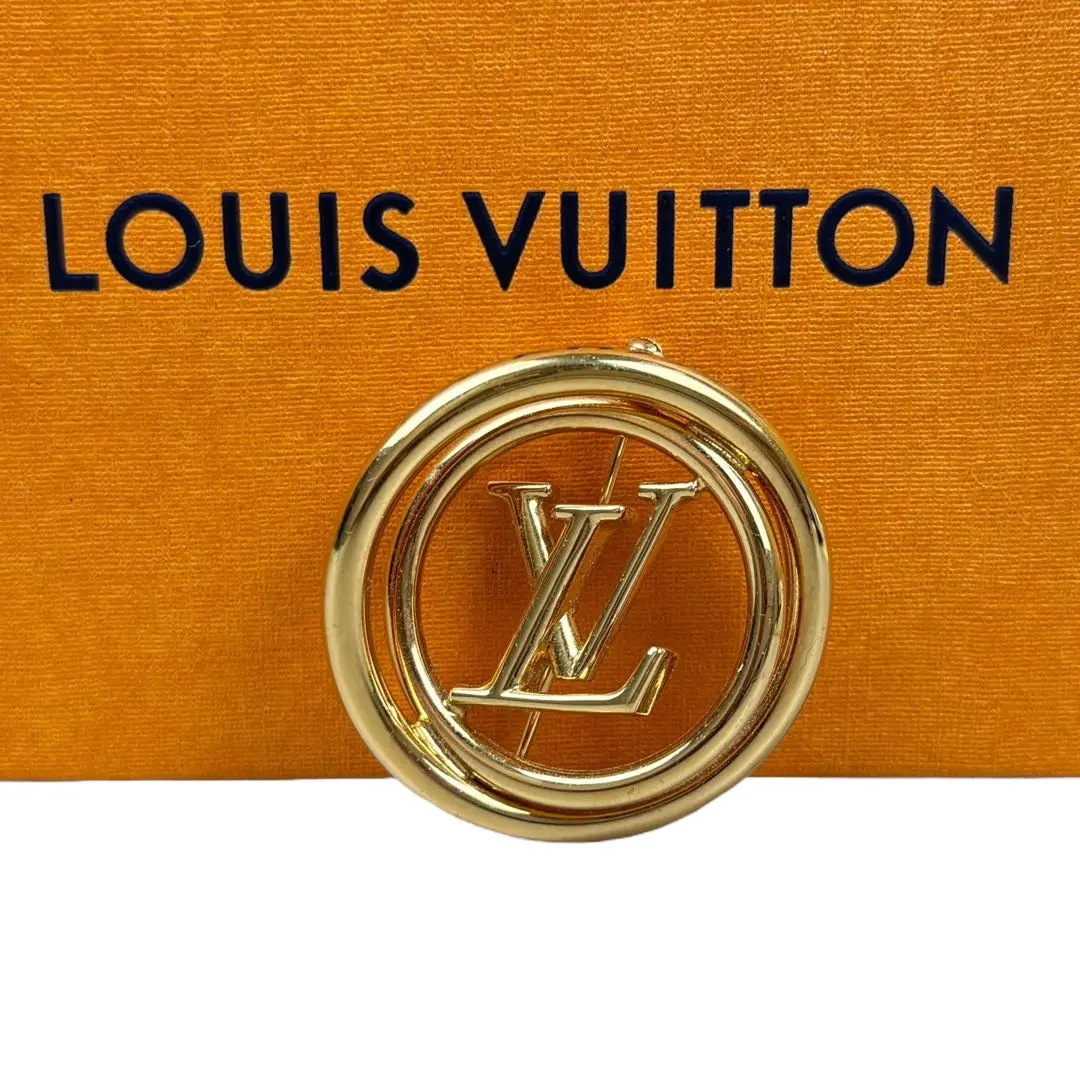未使用◉ルイヴィトン◉ LV ブローチ / モノグラム ダミエ / 2点セット 未使用◉ルイヴィトン◉ LV ブローチ / モノグラム ダミエ / 2点