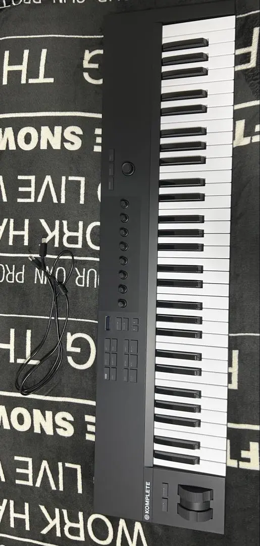 【中古】KOMPLETE KONTROL A61 midiキーボード Amazon | NATIVE INSTRUMENTS ネイティブインストゥルメンツ/A