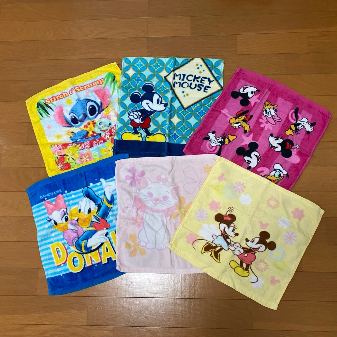 Thumbnail of Dai-ichi Life Disney Hand Towel Set of 6