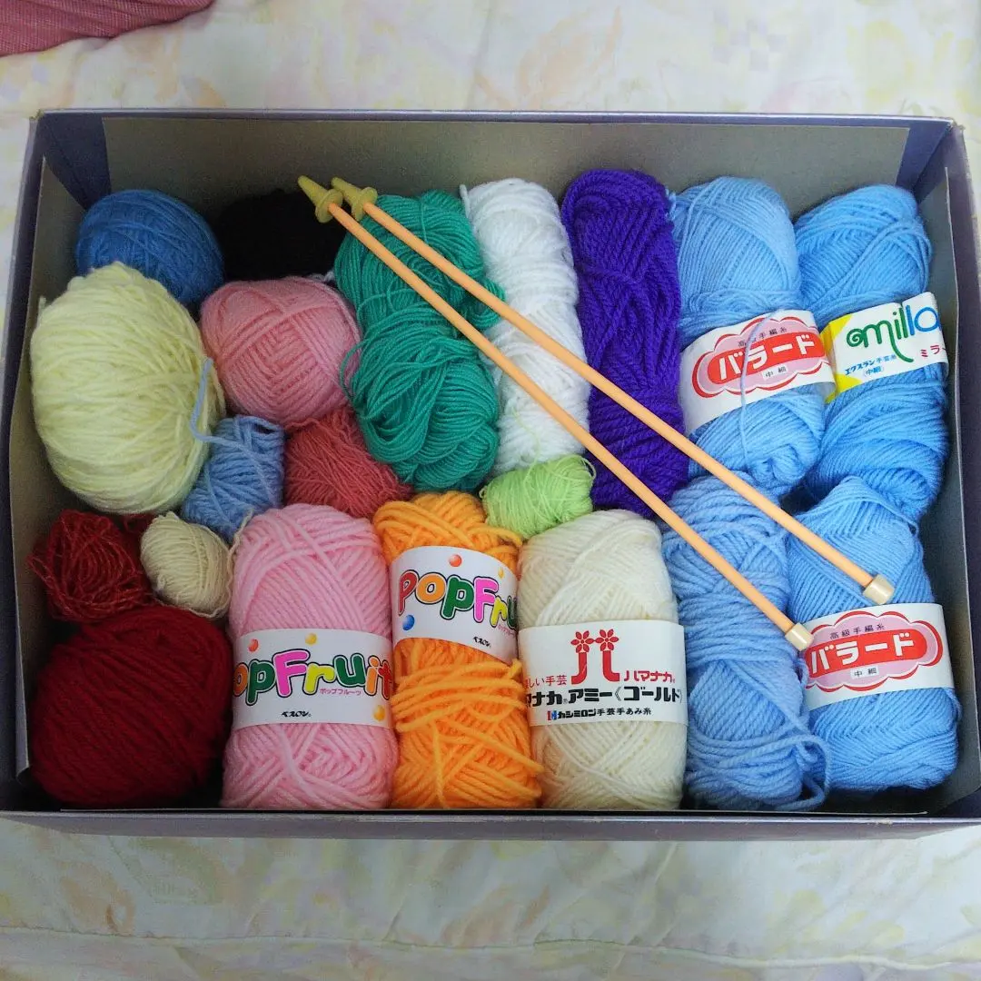 Thumbnail of Yarn assortment
