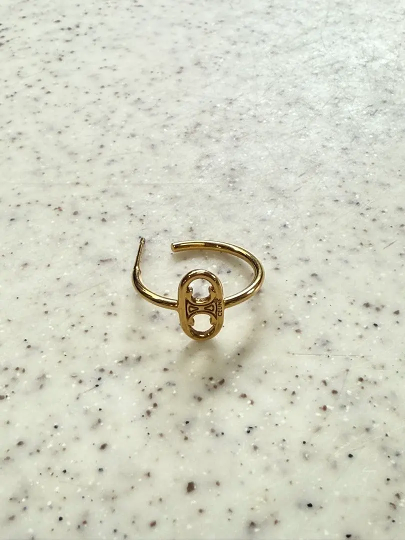 CELINE ピアス　片耳　アクセサリー　ノット　箱なし　値下げ 2025年最新】CELINE ピアス(片耳用)の人気アイテム - メルカリ