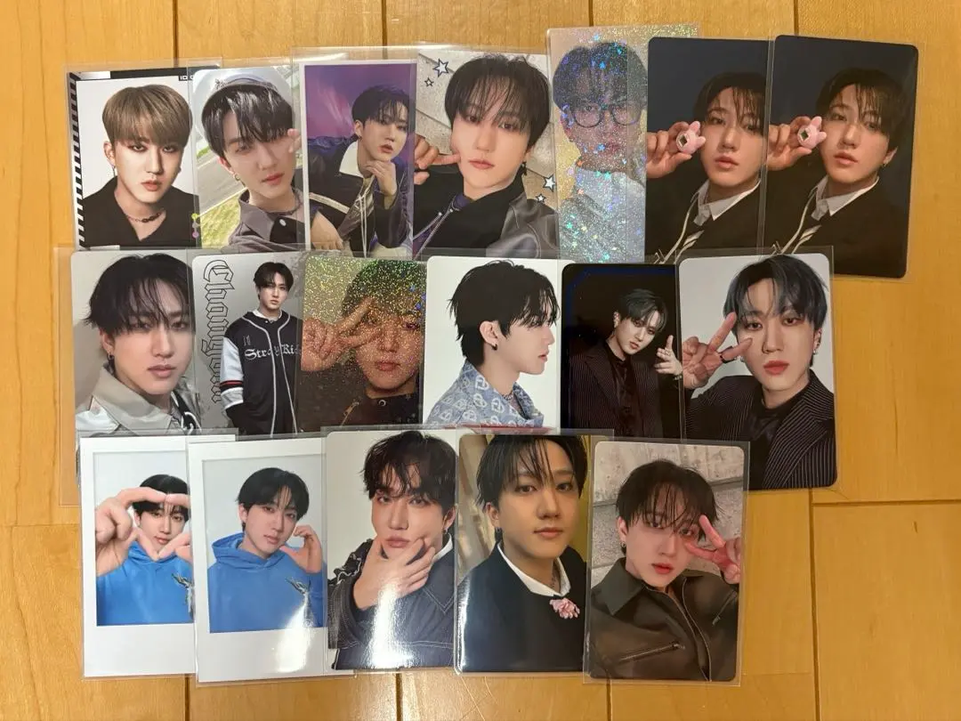 Thumbnail of Stray Kids Changbin photocard set