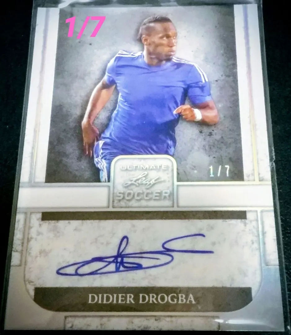 デイデイエ・ドログバ　コートジボワール代表　直筆サイン入り８X10フォト ディディエ・ドログバ直筆サイン入り写真□コートジボワール