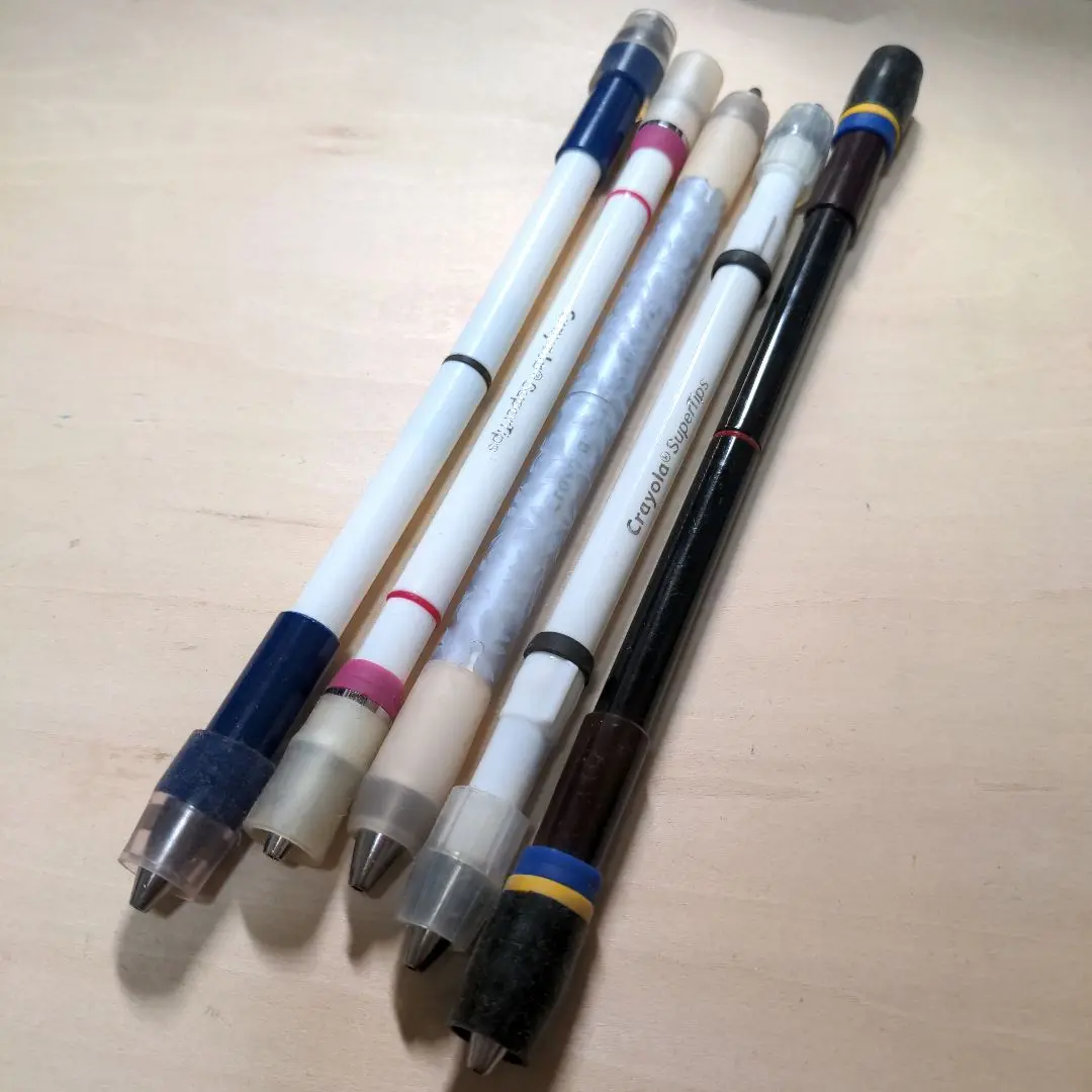 花式轉筆 改裝筆 重筆 套裝 的縮圖