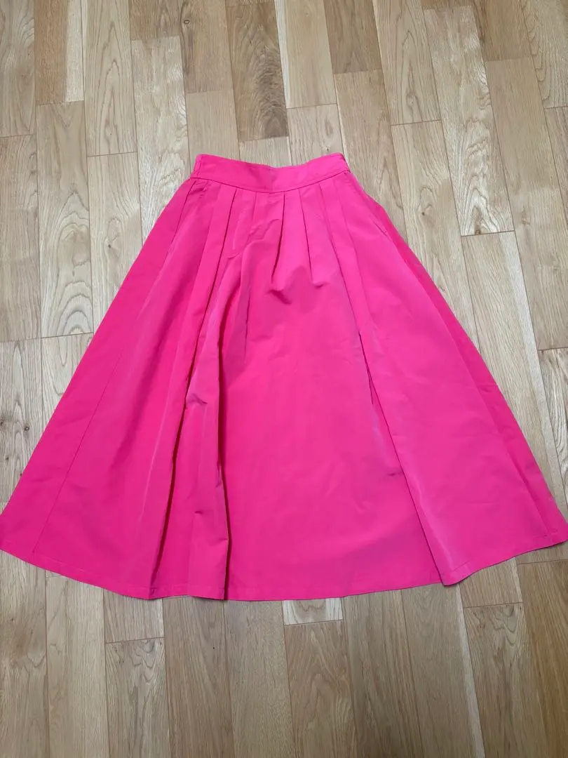 Thumbnail of Dignite collier Flare Long Skirt, Pink